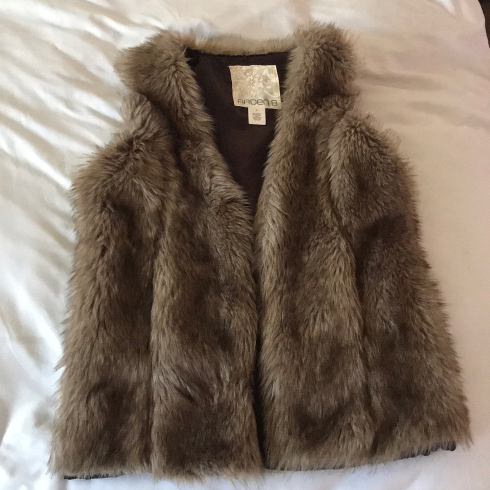 Faux fur vest